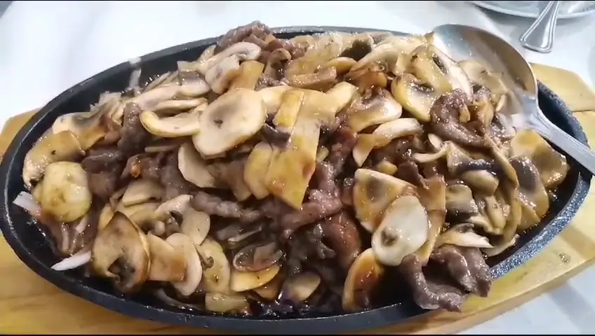 Hua Li_Rio de Mouro_slider_image_2