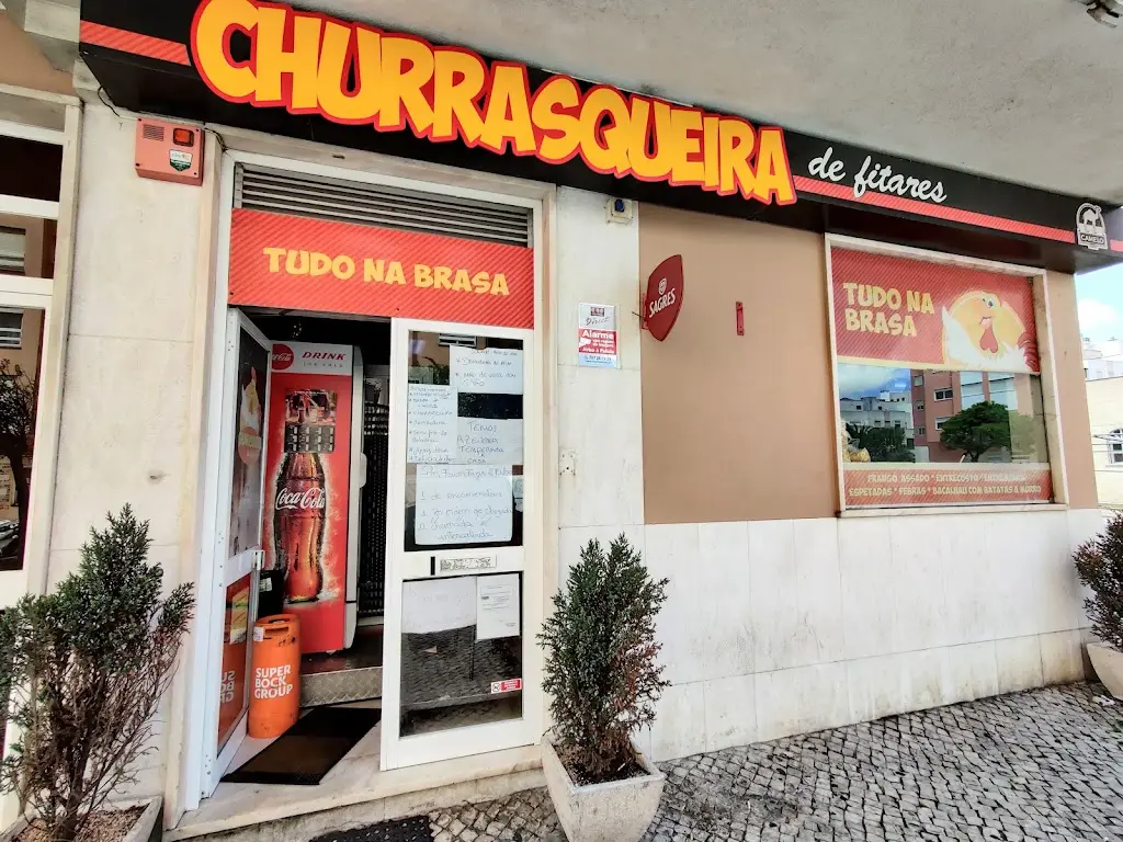 Churrasqueira de Fitares ristorante a Rio de Mouro