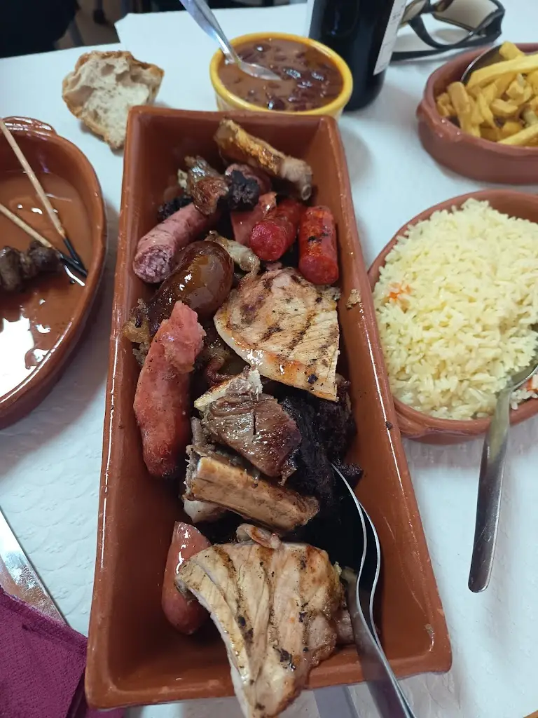 Churrasqueira de Fitares_Rio de Mouro_slider_image_2