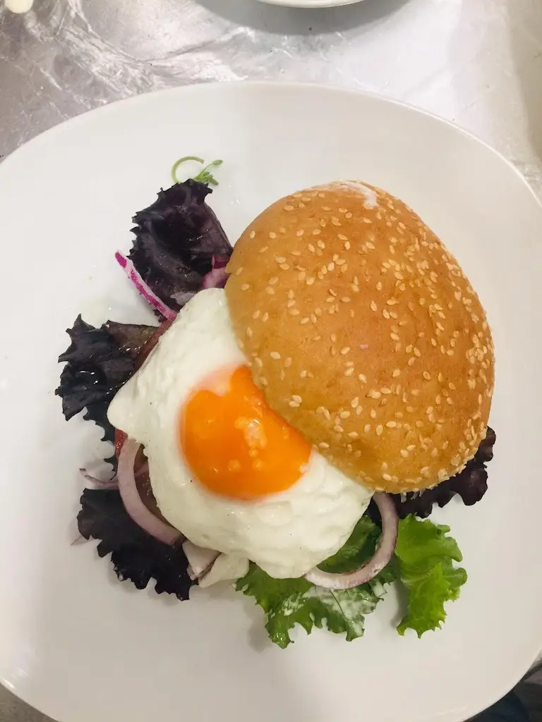 Menu_Café E Hamburgaria ROLETA_Rio de Mouro_imagen_6