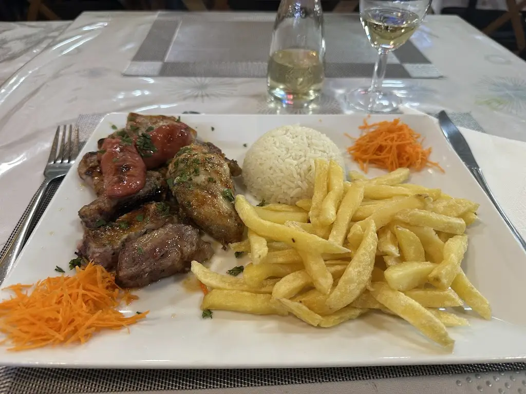 Manuel Cruz_Churrasqueira Real Sabor_São Miguel da Guarda_recensione