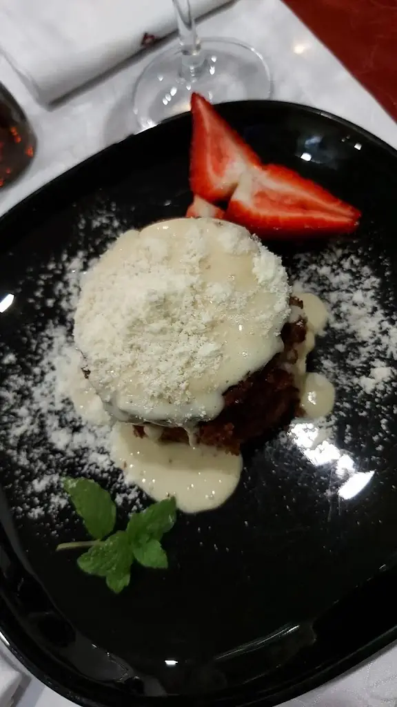 Fabiana Cabral_Casa Velha_Lobão_reseña