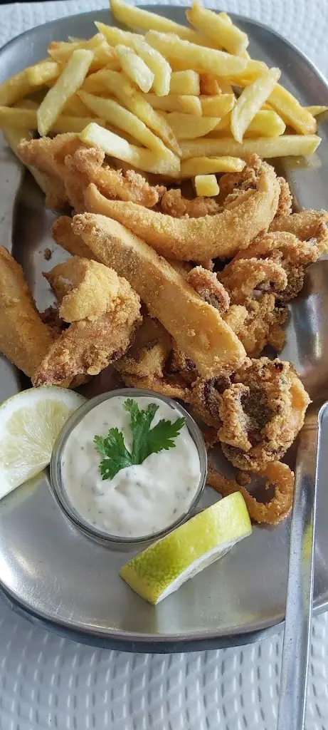 Tiago R._O Edgar_São João das Lampas_review