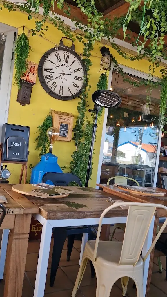 Explore with John_Dona Azeitona_São João das Lampas_recensione