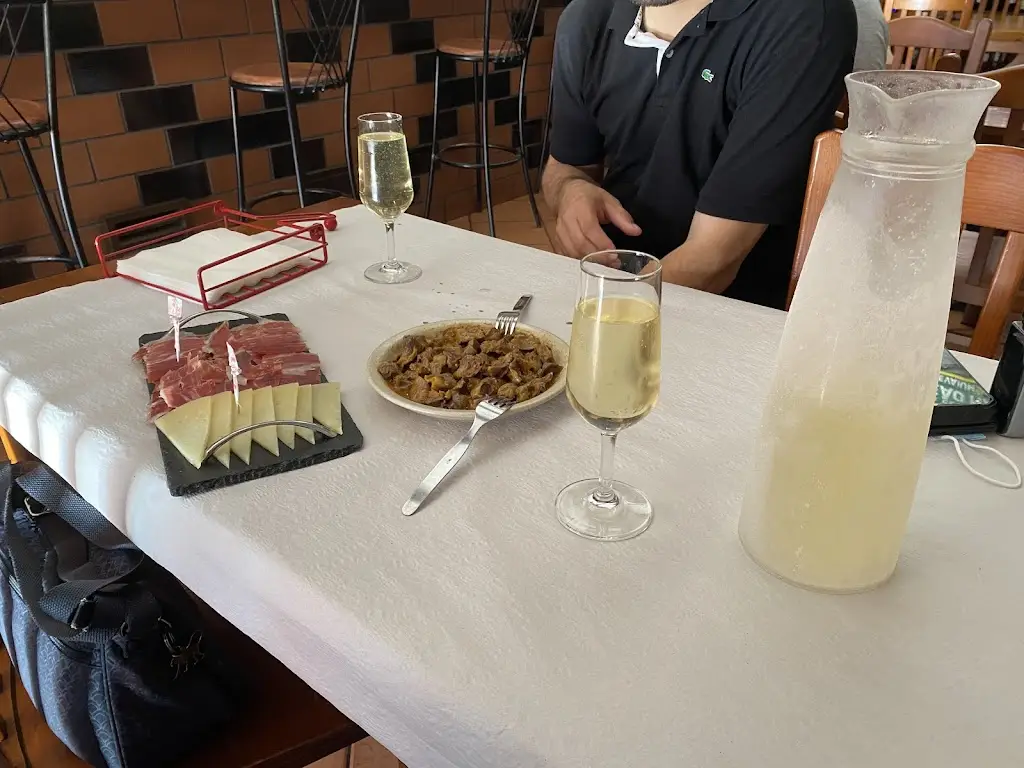 Raquel Andrade_Adega Petiscos_Lobão_recensione