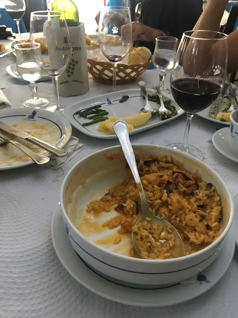 Sarah Da Costa_Café Restaurante São Nicolau PIRES, Lda._São Nicolau_recensione