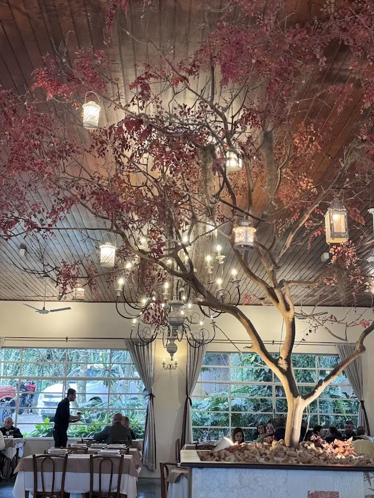 LAURENT MOUGIN_Il Padrino Pizzaria_Lobão_review