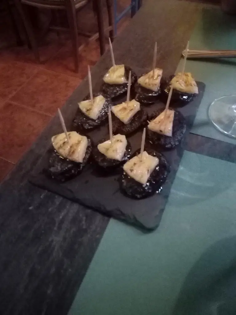 Menu_Tira Tapas_São Pedro de Penaferrim_immagine_7