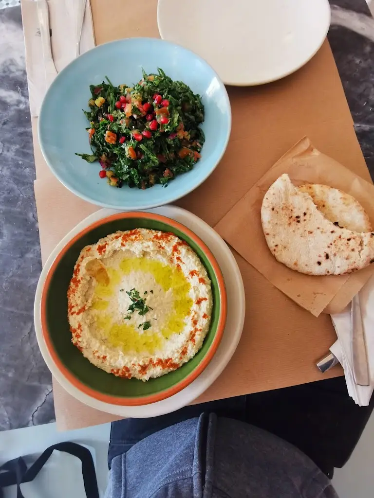 Menu_Yallah Lisboa_Santos-o-Velho_immagine_6