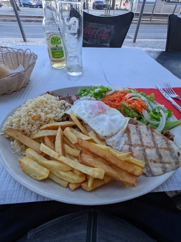 Alessandro Mautone_Túnel de Santos_Santos-o-Velho_recensione