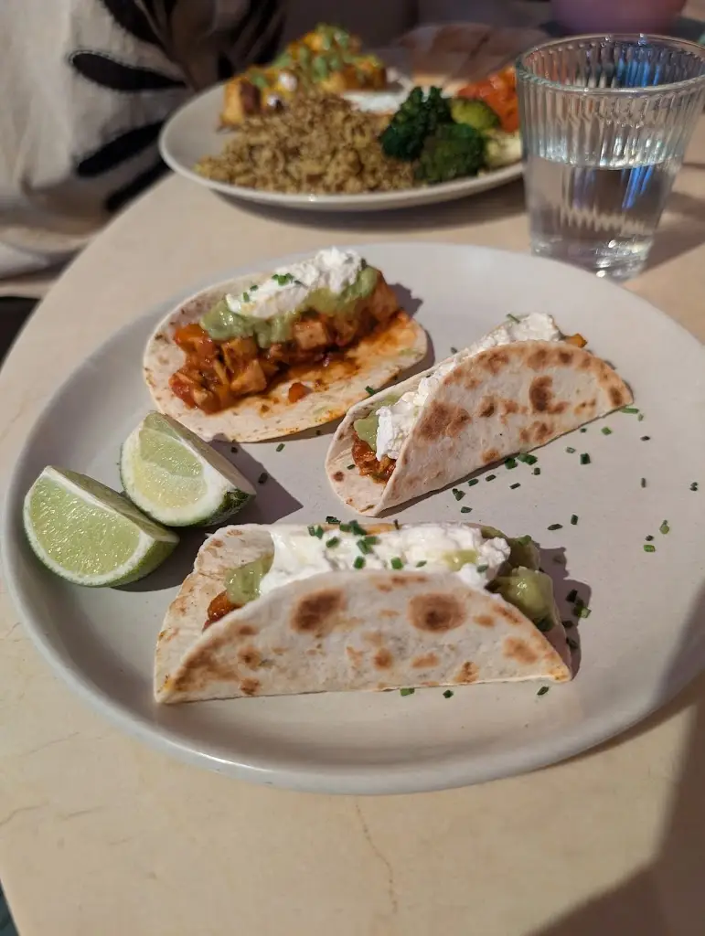 Menu_Mila - Santos - Specialty Coffee, Brunch & Salad Bar_Santos-o-Velho_immagine_8