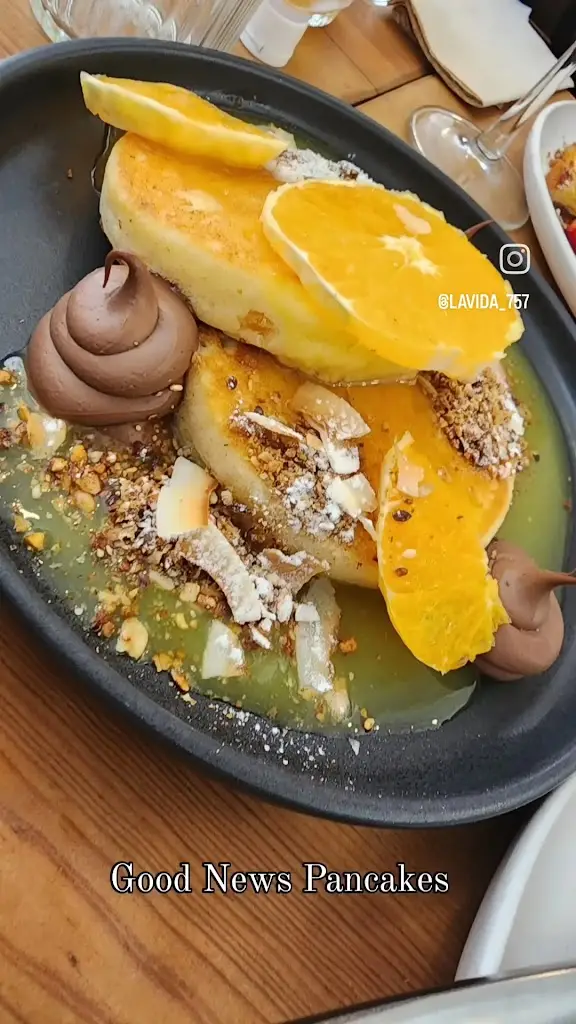 Heim Cafe Santos_Santos-o-Velho_slider_image_2