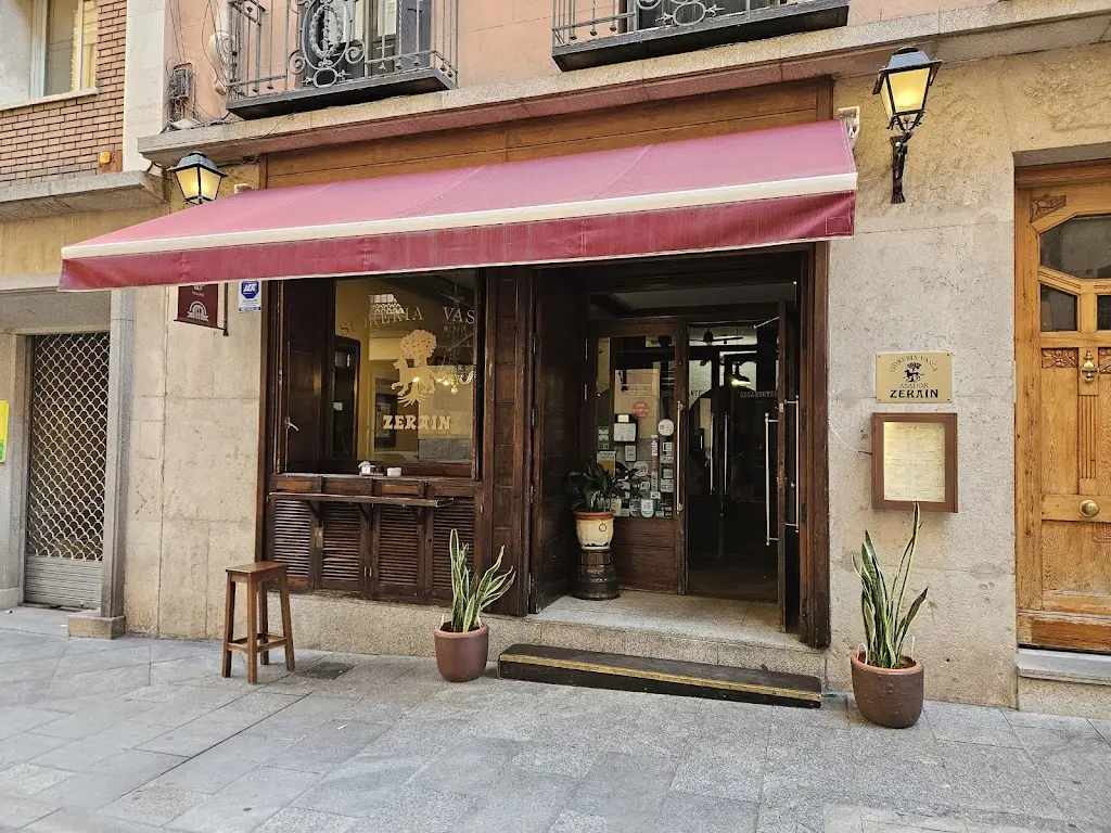 Frade dos Mares_Santos-o-Velho_slider_image_3