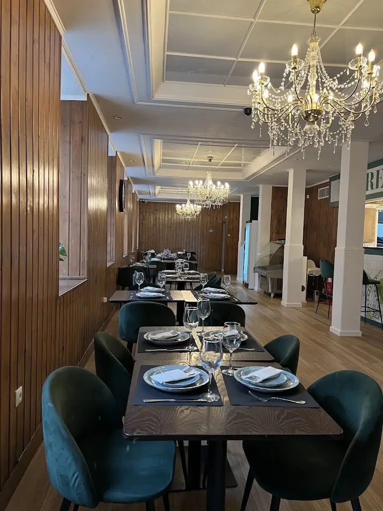 Restaurant O Vareiro ristorante a Santos-o-Velho