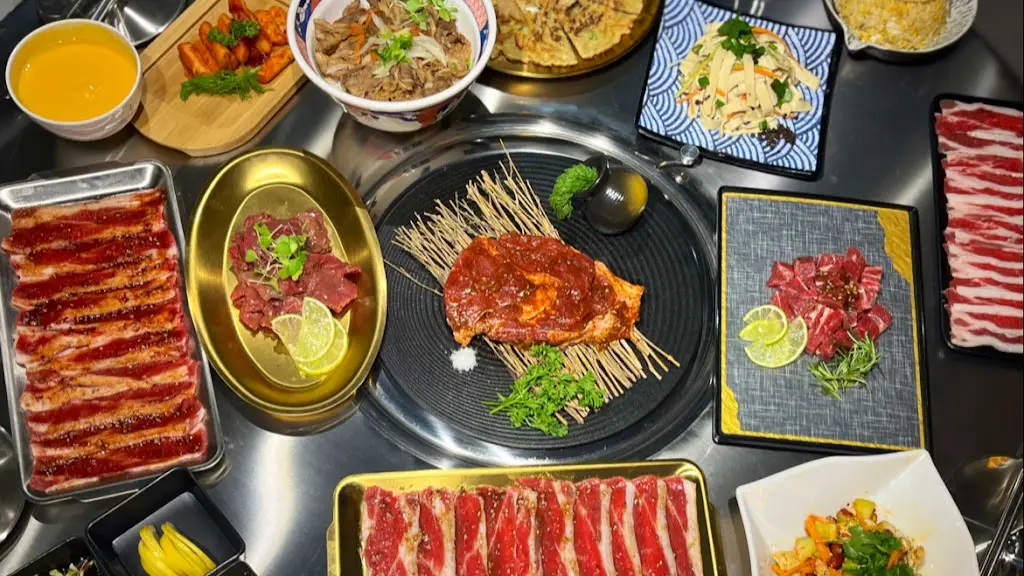 Busan Table BBQ_Santos-o-Velho_slider_image_3