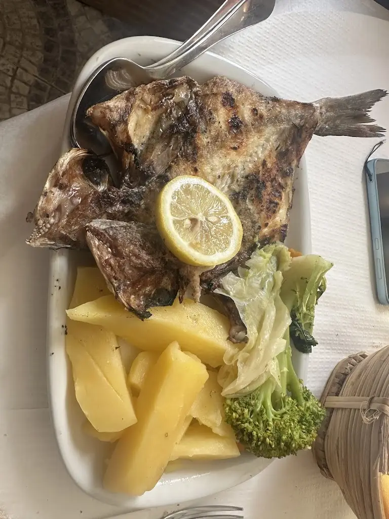 jérôme Monchau_Restaurante Sabores Do Atlantico_São Mamede_reseña