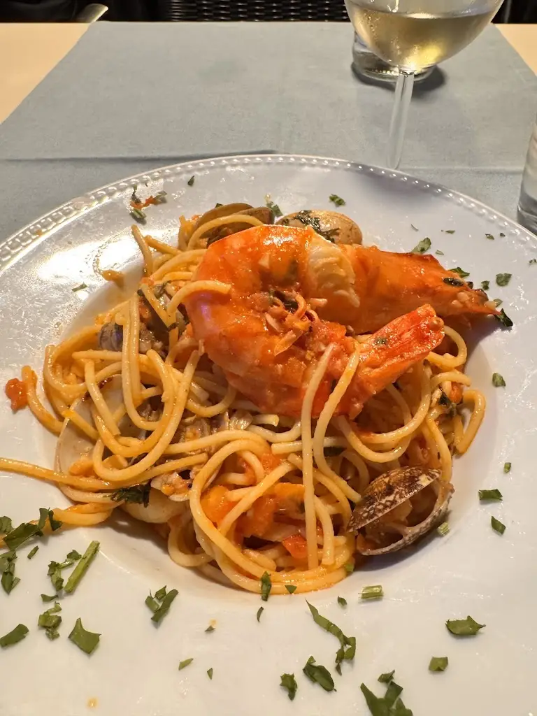 Dicle Arslan_Aquário Marisqueira_Espinho_review