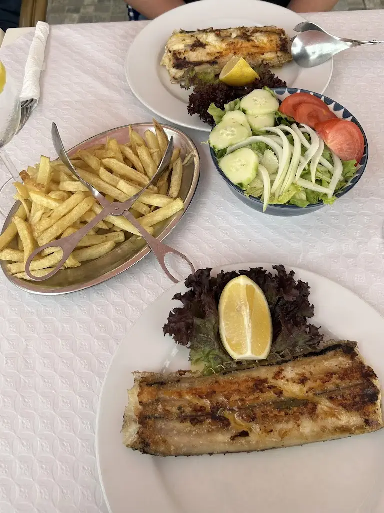 Julia Mituta_Restaurante Caravela_São Vicente_recensione