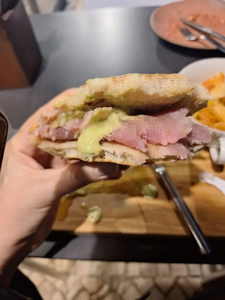 Andrea M._Taberna Marginal_São Martinho_recensione