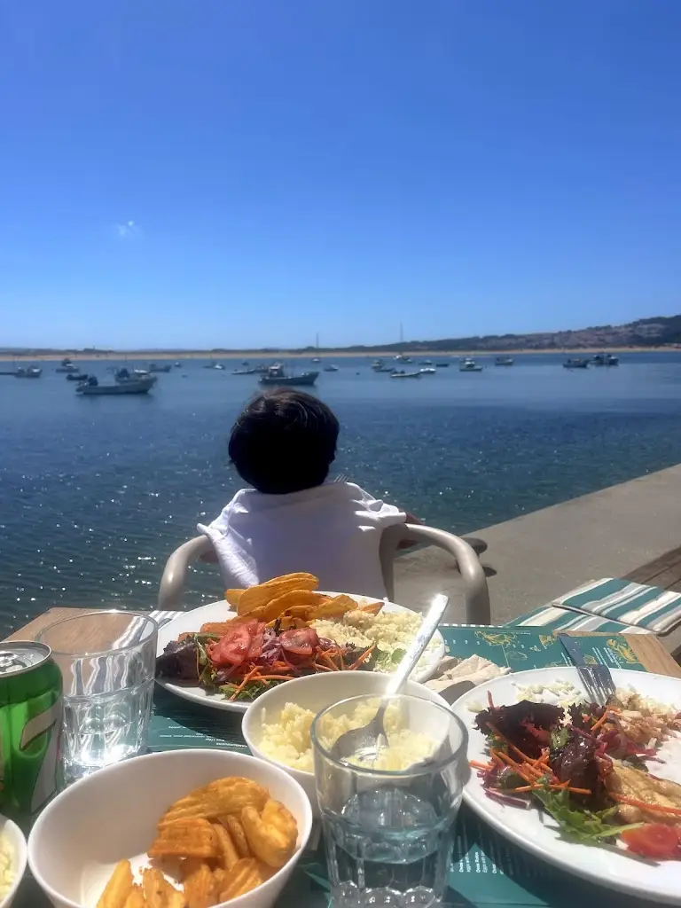 Agata Pietras Bio_AO CAIS - Restaurante & Lounge_São Martinho_reseña