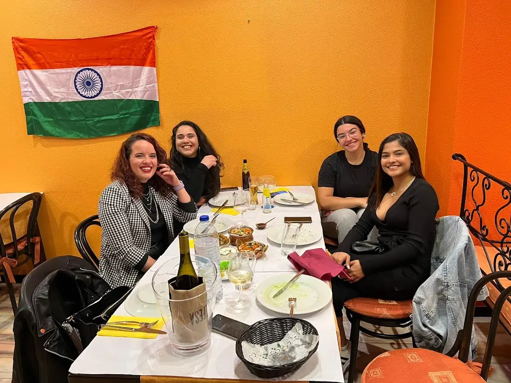 Royal Indian Restaurant_São Martinho_slider_image_1