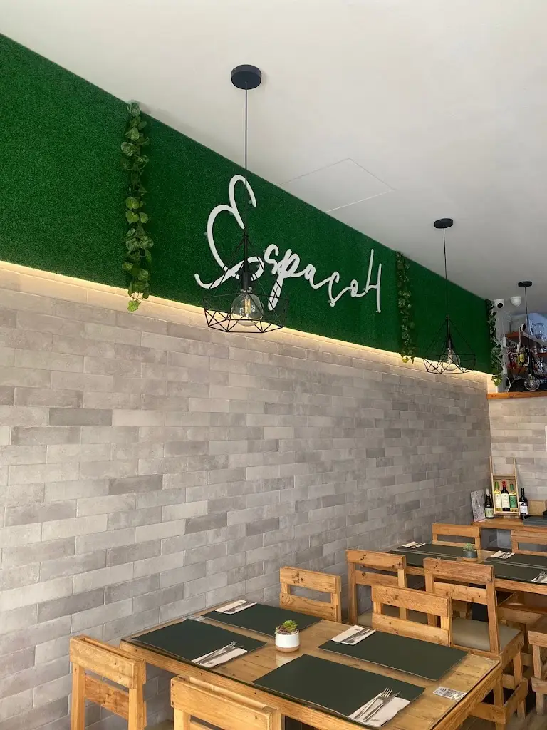 Espaço 4 Brunch & Tapas ristorante a São Martinho