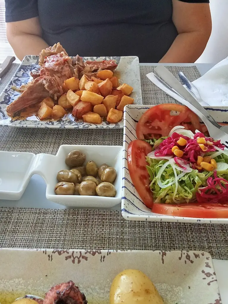 Aiva Jurenovska_São Martinho_São Martinho_reseña