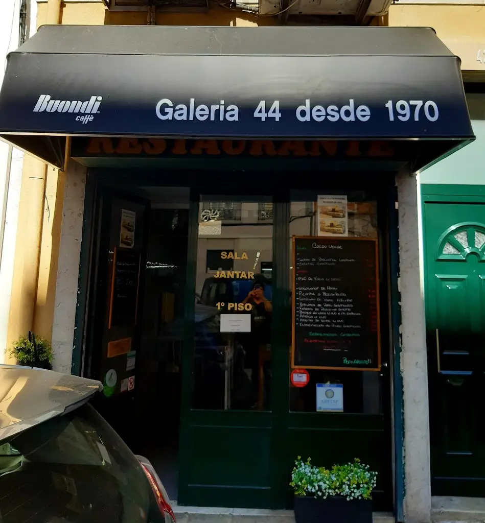 Galeria 44 (São Sebastião da Pedreira) ristorante a São Sebastião da Pedreira