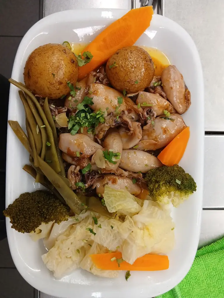 Galeria 44 (São Sebastião da Pedreira)_São Sebastião da Pedreira_slider_image_3