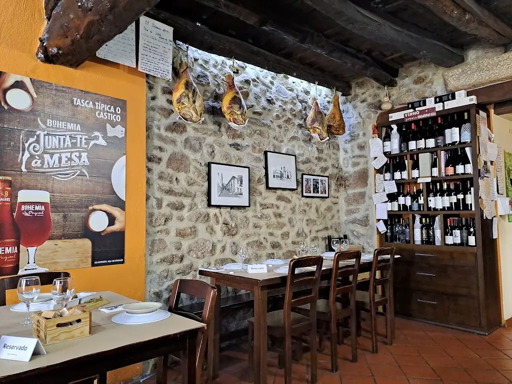 Retiro do Castiço_Terrenho_slider_image_1