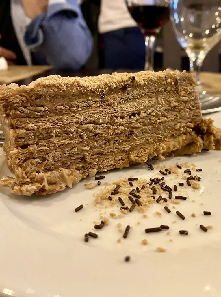 Neli Pereira_Maria dos Tachos_São Domingos de Rana_reseña