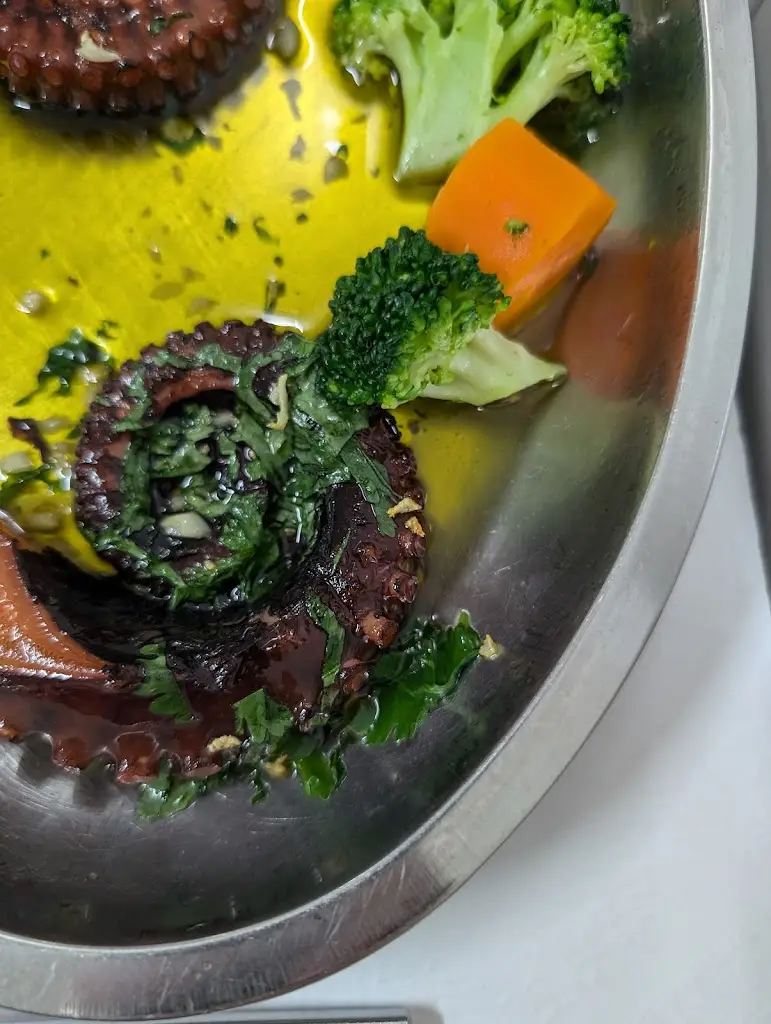 Marina Bergner_Cantinho das Lulas_São Domingos de Rana_recensione