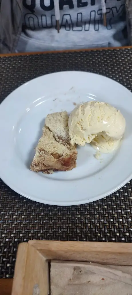 Francisco Lopes_A Sede da Céu_São Domingos de Rana_recensione