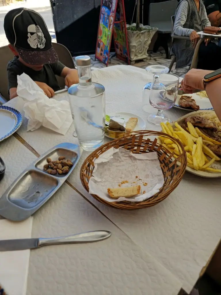 Hubert Sarnacki_O Cantinho do Céu_São Domingos de Rana_recensione