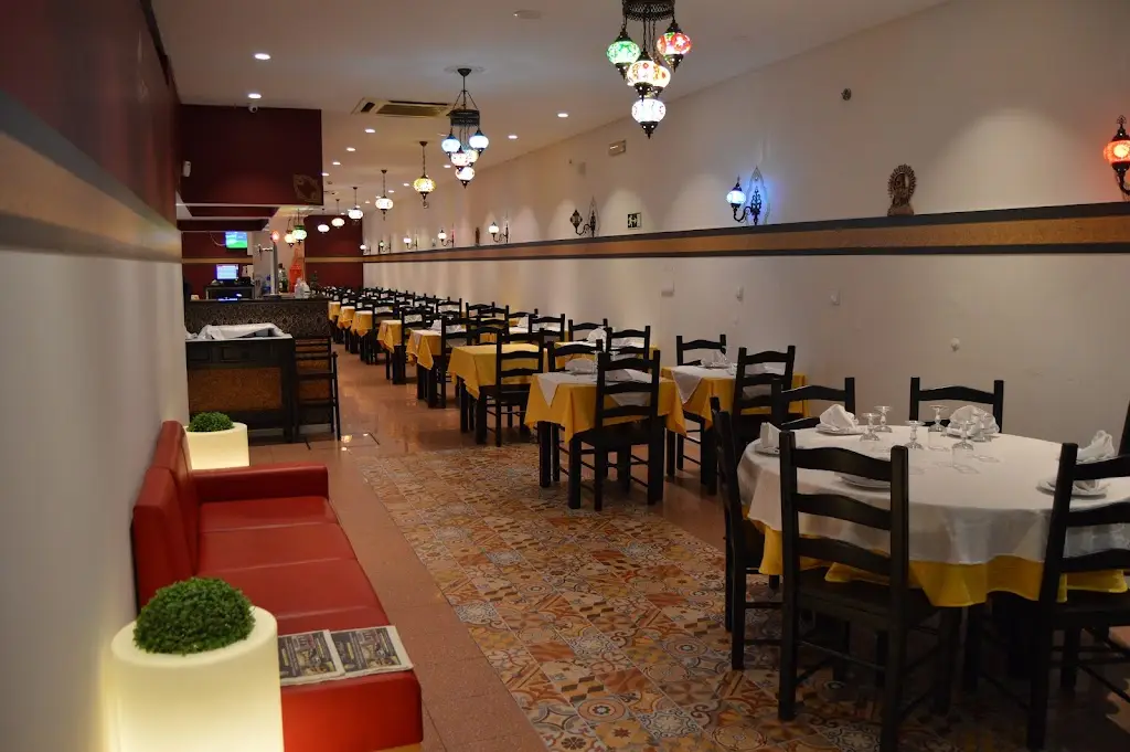 Dehli Darbar_São Domingos de Rana_slider_image_3