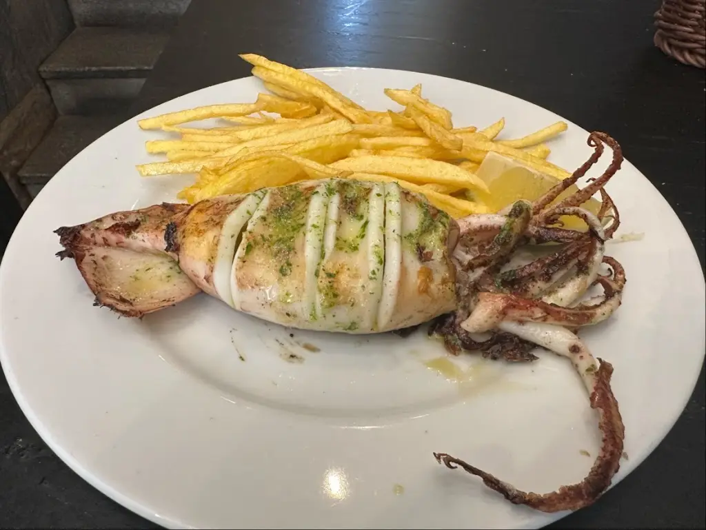 Martim Pais_Petiscos Silvas_Tourais_review