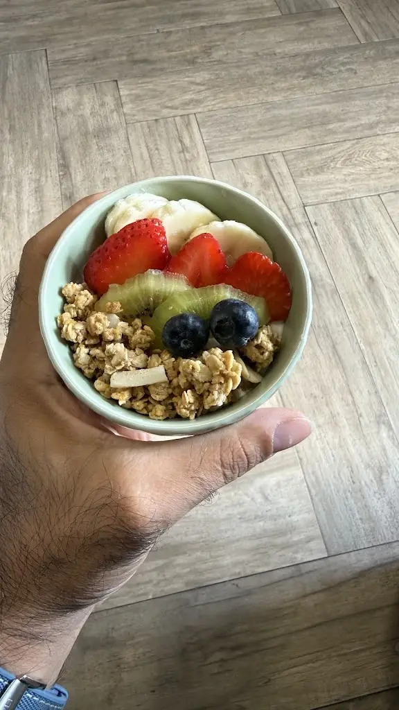 ‫أيمن ”‪Ayman‬“ البيماني‬_Oak Café & Brunch_Terrugem_reseña