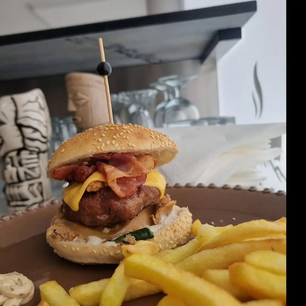 Menu_Mira Serra Lounge_Vila Cortês da Serra_immagine_9