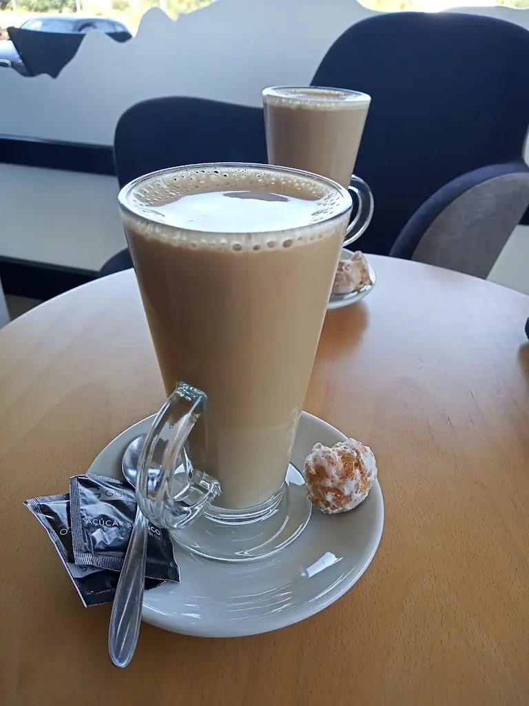 Chuck Li_Mira Serra Lounge_Vila Cortês da Serra_recensione