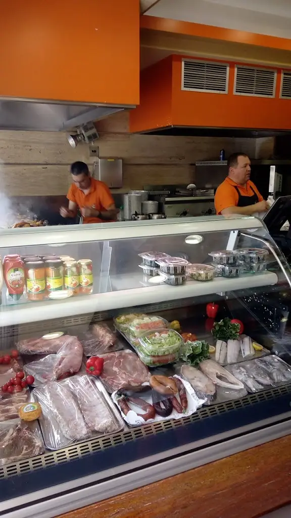 Churrasquinho Vaidoso_Unhos_slider_image_3