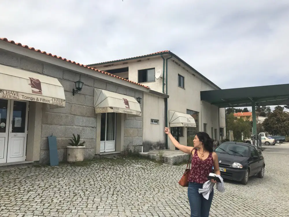 Luca Grattarola_Tomás & Filhos Lda._Vila Franca do Deão_reseña