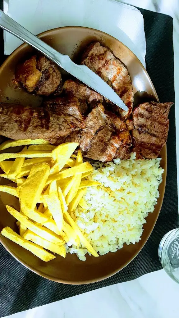 Menü_À Mesa - Taberna Moderna_Caranguejeira_Bild_1