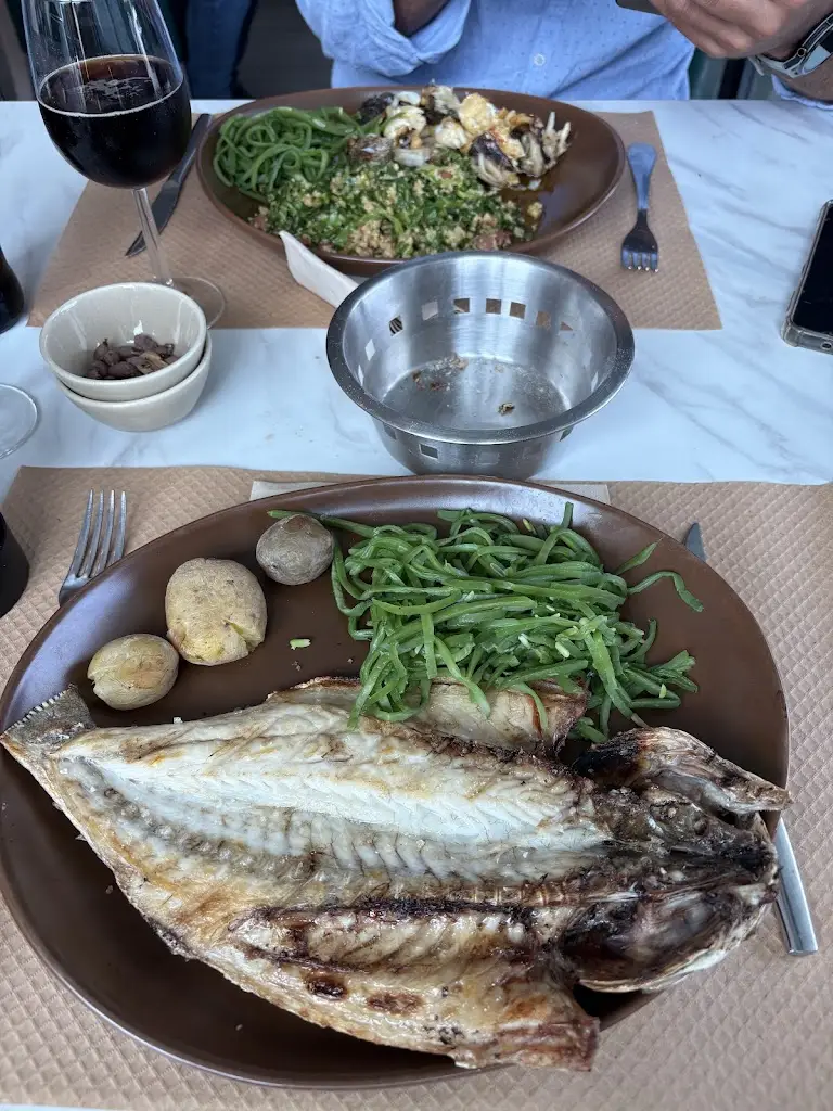 Francisco Vieira_À Mesa - Taberna Moderna_Caranguejeira_Bewertung