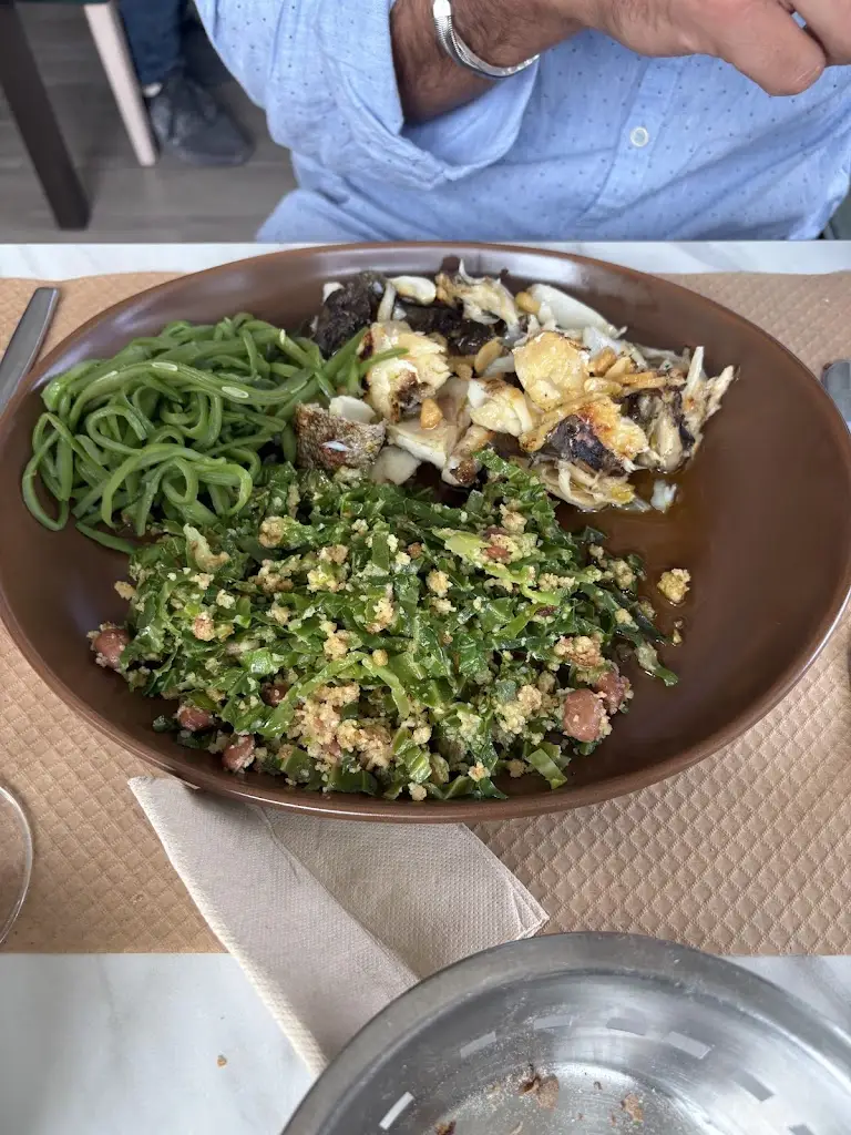 À Mesa - Taberna Moderna_Caranguejeira_slider_image_3