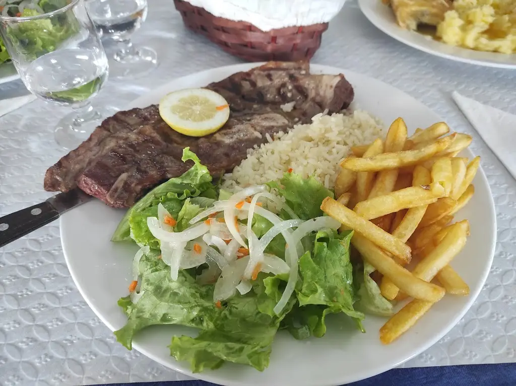 Laetitia F._Restaurante O Mafra_Caranguejeira_recensione