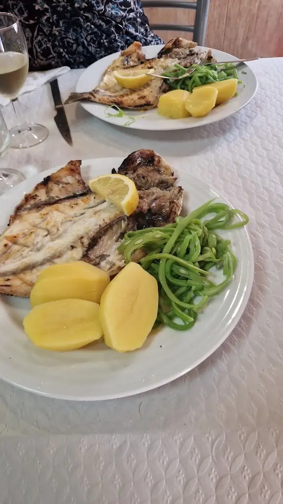 Dan Rug_Restaurante o Pescador_Caldas da Rainha_recensione