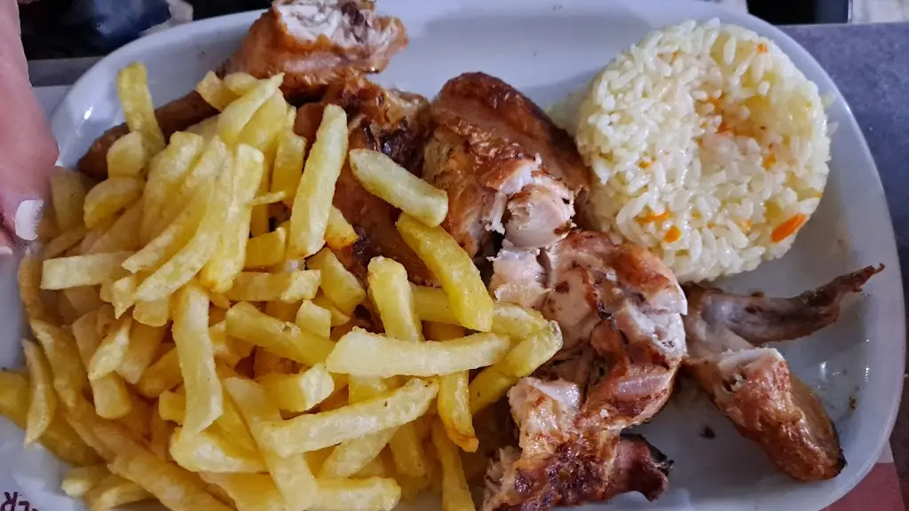 Menu_Restaurante Churrasqueria Vitoria_Batalha_imagen_5