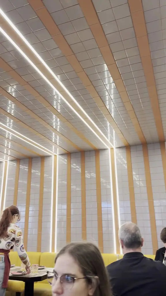 NARDO MARTINEZ REBOEIRAS_La via_Famalicão_review