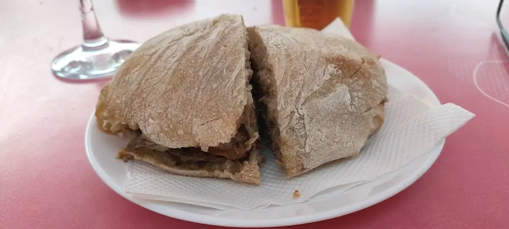 Vitor Castro_Sr. António - Casa de Leitão_Benedita_review