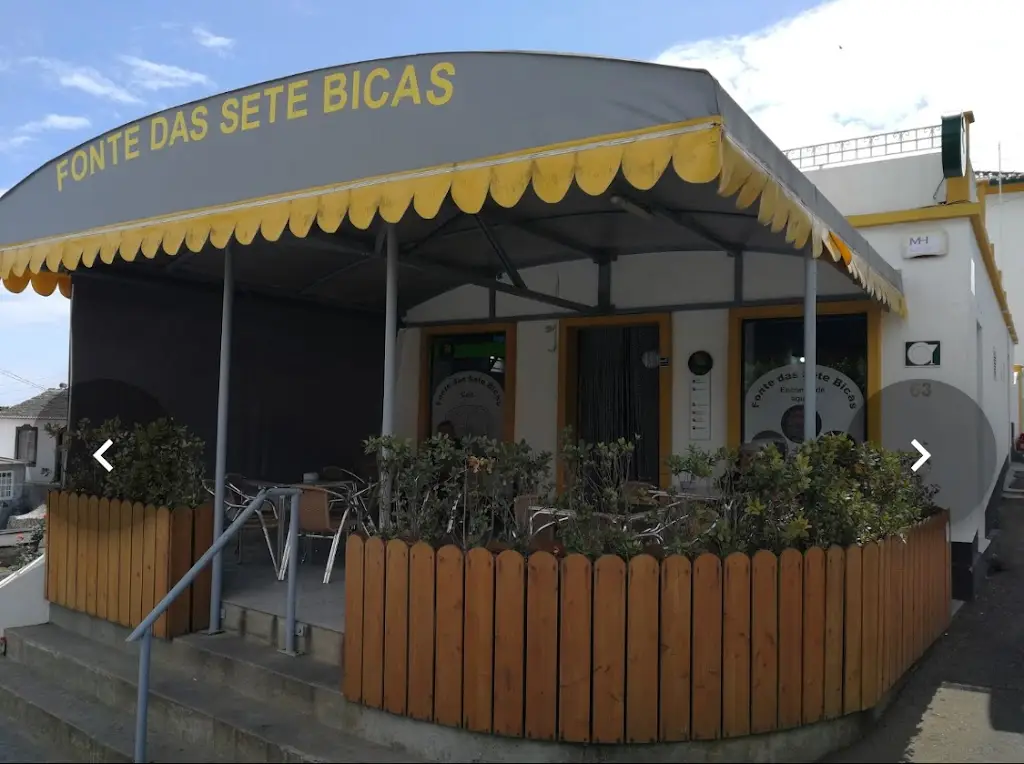 Fonte das Sete Bicas ristorante a Fonte Bastardo